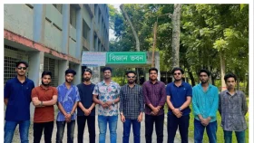 শিবচরে শিক্ষার্থীদের ফ্রি বাস সার্ভিস করল ছাত্রদল নেতা