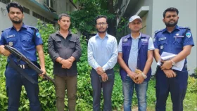 বাঁশখালীর ছনুয়ায় মাদক কারবারি আটক