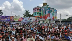 বরুড়ায় প্রধানমন্ত্রীর পথসভায় জনতার ঢল