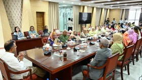 জনগুরুত্বপূর্ণ ইস্যুতে গঠনমূলক ভূমিকা রাখার নির্দেশ