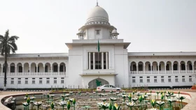 ফুটপাতে হকারদের জায়গা বরাদ্দ কেন অবৈধ নয়: হাইকোর্টের রুল