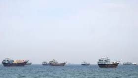 ইরান চুক্তির আশায় হরমুজ ছাড়ল তেলবাহী ট্যাঙ্কার