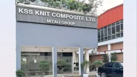 শ্রীপুরে শ্রমিক অসন্তোষ: পুলিশের লাঠিচার্জ ও টিয়ারশেল নিক্ষেপ