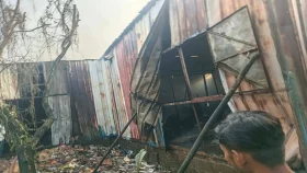 মাধবপুরে ফার্নিসারের দোকানে অগ্নিকান্ড