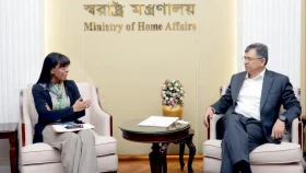 স্বরাষ্ট্রমন্ত্রীর সঙ্গে জাতিসংঘের আবাসিক সমন্বয়কারীর সাক্ষাৎ
