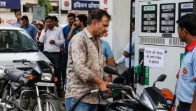 ভারতে আবারও বাড়লো জ্বালানি তেলের দাম