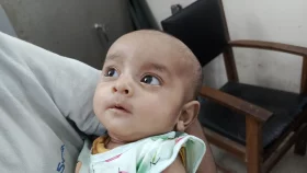 রাতের আঁধারে কান্নার আওয়াজ, গলির ভেতর থেকে ফুটফুটে কন্যাসন্তান উদ্ধার