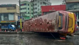 রাজধানীতে বাস দুর্ঘটনায় নিহত ৪