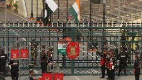 পাকিস্তান সীমান্তে অবৈধ স্থাপনা গুঁড়িয়ে দেওয়ার নির্দেশ ভারতের