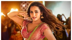চোখ ধাঁধাচ্ছে ফারিয়ার  &lsquo;লোকে বলে&rsquo;