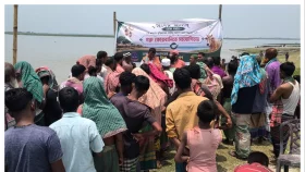 কোরবানির মাংস পেয়ে খুশি চরাঞ্চলের মানুষ