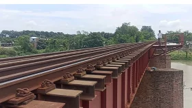 বাগাতিপাড়ায় ট্রেনের ধাক্কায় এক ব্যক্তির মৃত্যু
