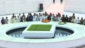 শহীদ জিয়ার প্রতি শ্রদ্ধা জানালেন প্রধানমন্ত্রী, নেতাকর্মীদের ঢল। সরাসরি...