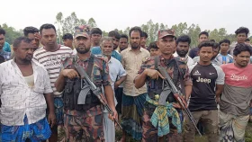 লালমনিরহাট সীমান্তে ৩৩ জনকে পুশইনের চেষ্টা ব্যর্থ,  ফিরিয়ে নিল বিএসএফ