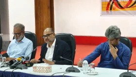 অর্থনৈতিক সংকট উত্তরণে কাজ করছে সরকার: অর্থ উপদেষ্টা