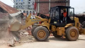 সিরাজগঞ্জ-নলকা সড়কের দুই পাশের অবৈধ স্থাপনা উচ্ছেদ&nbsp;