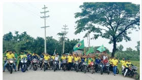ঈশ্বরগঞ্জে ব্যান্ড বাজিয়ে ব্রাজিল ভক্তদের শোডাউন