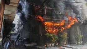 দিল্লির হোটেলে অগ্নিকাণ্ডে দগ্ধ বাংলাদেশি নারীর মৃত্যু