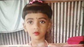 দৌলতখানে ঘরের ছাদ ধসে প্রাণ গেল শিশুর