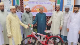 টানা ৪০ দিন নামাজের পুরস্কার নতুন বাইসাইকেল