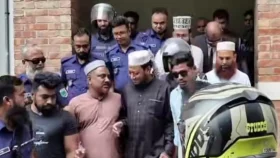 দুই মামলায় স্থায়ী জামিন পেলেন আমির হামজা