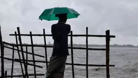১০ অঞ্চলের নদীবন্দরে এক নম্বর সংকেত