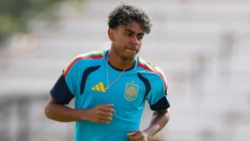 কেপ ভার্দের বিপক্ষে সাইডবেঞ্চে ইয়ামাল