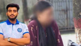 স্বামীর স্বীকৃতির দাবিতে ঢাকা কলেজে তরুণীর অবস্থান, পালাল ছাত্রদল নেতা
