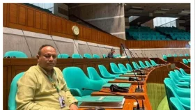 সকালে প্রধানমন্ত্রীর ধমক, বিকেলে সংসদে হাজির এমপি