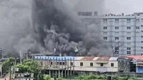 পূবাইলে বয়লার বিস্ফোরণে অয়েল কারখানায় আগুন