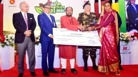 জাতীয় পুরস্কার পেলেন চা শ্রমিক জেসমিন