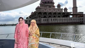 মালয়েশিয়ার প্রধানমন্ত্রীর স্ত্রীর সাথে লেক ভ্রমণে ডা. জুবাইদা