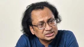 লাল পাসপোর্ট নিলেন উপদেষ্টা ডা. জাহেদ