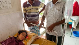 বেলকুচিতে টিফিনের পাউরুটি খেয়ে ৮ শিক্ষার্থী অসুস্থ