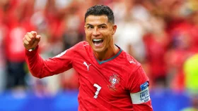 জোড়া গোল করে রোনালদোর ঘোষণা 'আই অ্যাম ব্যাক'