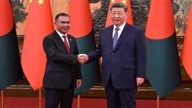 শি জিনপিংয়ের সঙ্গে বৈঠক করলেন প্রধানমন্ত্রী তারেক রহমান