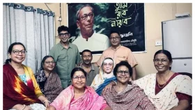 পরিবারের সবাইকে একসঙ্গে পেয়ে উচ্ছ্বসিত চঞ্চল