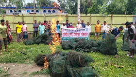 কালিহাতীতে ১৩শ মিটার চায়না জাল জব্দ ও ধ্বংস