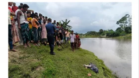 নেত্রকোনায় নদী থেকে ইটে বাঁধা নবজাতকের মরদেহ উদ্ধার
