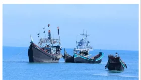 ট্রলারসহ ৫ জেলেকে ধরে নিয়ে গেছে আরাকান আর্মি