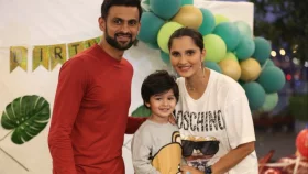 ছেলেকে কোরআনের হাফেজ বানাতে চান শোয়েব মালিক