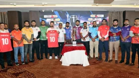 ট্রফি উন্মোচন, দেশি-বিদেশি এয়ারলাইন্সদের ফুটবলযুদ্ধ শুরু ৩ জুলাই