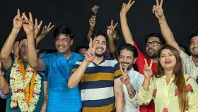 চলচ্চিত্র শিল্পী সমিতির সভাপতি শিবা শানু, সাধারণ সম্পাদক জয় চৌধুরী