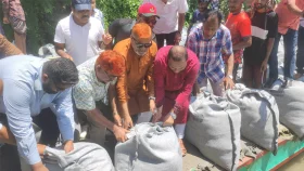বংশাই-ধলেশ্বরীর ভাঙ্গন রোধে ফেলা হচ্ছে ৪৫ হাজার জিও ব্যাগ