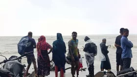 শুভসন্ধ্যা সৈকতে গোসলে নেমে পর্যটক নিখোঁজ&nbsp;
