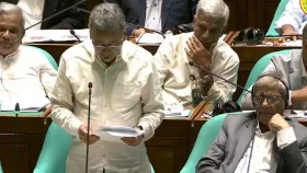 আমানতকারীরা সুদসহ টাকা ফেরত পাবেন : অর্থমন্ত্রী