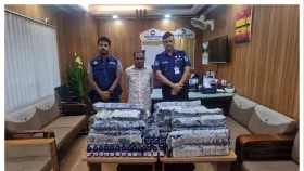 রূপগঞ্জে ১১০৭ বোতল স্কাফ সিরাপসহ গ্রেপ্তার ১