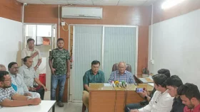 পরাজিত শক্তির বিরুদ্ধে সব গণতান্ত্রিক শক্তিকে সচেতন থাকার আহ্বান রিজভীর&nbsp;