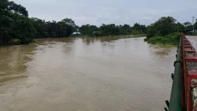 সাঁতরে নদী পার হওয়ার সময় নিখোঁজ যুবক