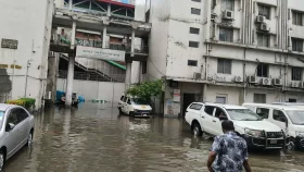 টানা বৃষ্টিতে জলামগ্ন সচিবালয়, চরম ভোগান্তি